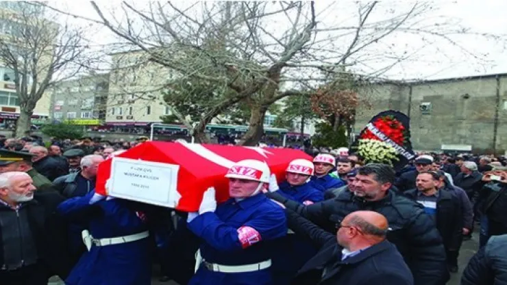 KAYSERİLİ ASKERİN CENAZESİ MEMLEKETİNDE DEFNEDİLDİ