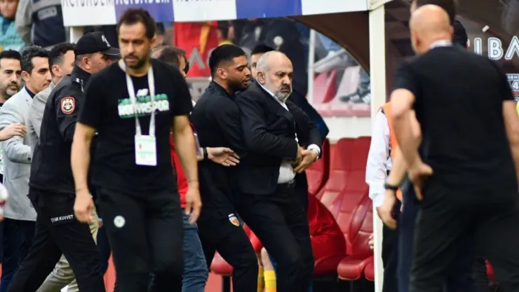 Kayserispor'a ve  Başkanı Ali Çamlı'ya PFDK'dan ceza yağdı