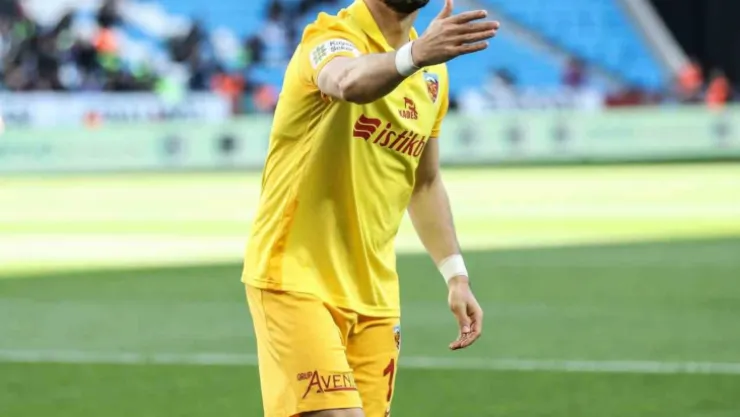 Kayserispor'da Emrah Başsan şoku