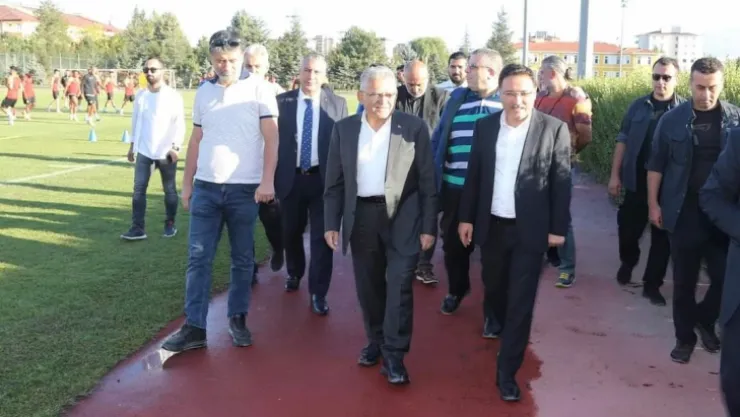 Kayserispor'da yüzler gülüyor