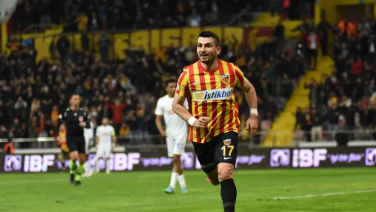 Kayserispor'dan ayrılan Emrah Başsan: Yaşanan gerçekleri tüm futbol camiası öğrenecek