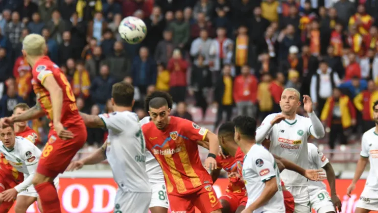 Kayserispor hazırlıklarını tamamlayarak Konya'ya gitti
