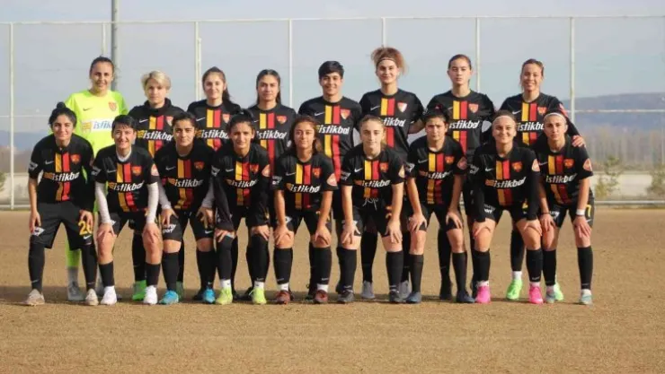 Kayserispor Kadın Futbol takımı ilk maçına çıkıyor