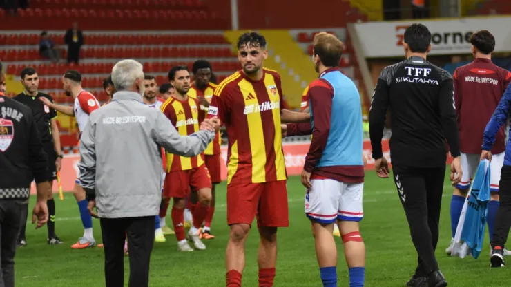 Kayserispor'lu Abdulsamet, bahis gerekçesiyle Burak gözaltına alındı