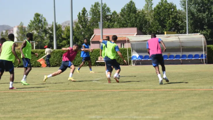 Kayserispor Teknik Direktörü Çağdaş Atan: 'Mutsuzum'