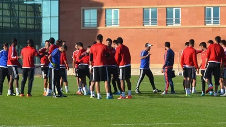 Kayserispor'da Fenerbahçe maçı hazırlıkları sürüyor