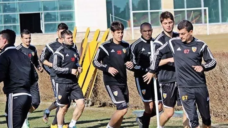 KAYSERİSPOR, GAZİANTEP BÜYÜKŞEHİR BELEDİYESPOR MAÇI HAZIRLIKLARINI SÜRDÜRÜYOR