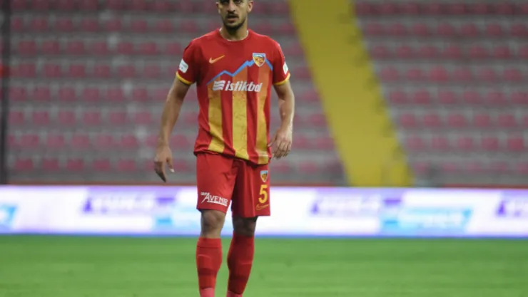 Kayserisporlu Hosseini: İki yıl daha bu forma altında mücadele edeceğim