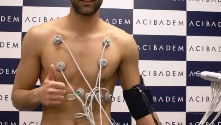 Kayserispor'un Yeni Transferi Sinan Bolat, Sağlık Kontrolünden Geçti 