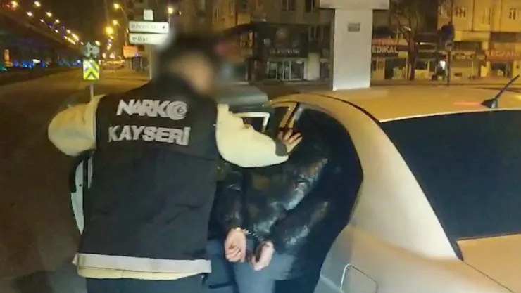Kente uyuşturucu akışı engellendi: 2 bin 533 adet uyuşturucu hap ele geçirildi