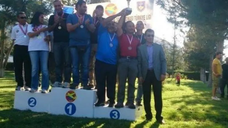 Khk Kayseri'ye Kupa Ve Madalya İle Döndü