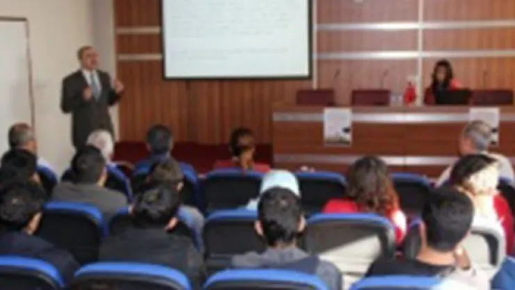 Kimya laboratuvarında güvenli çalışma teknikleri anlatıldı