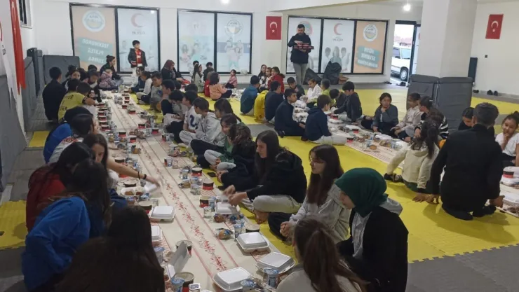 Kızılay Erva Spor Kulübü Aile Buluşması: İftarda Birlik ve Beraberlik