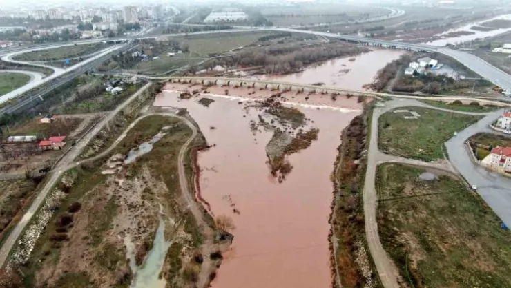 Kızılırmak aslına döndü