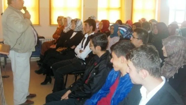 Kocasinan İmkb İmam Hatip Lisesinde Talasemi Konferansı