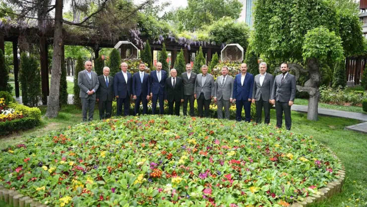 KTO heyetini ağırlayan Başkan Büyükkılıç'a 'birlik' vurgusu
