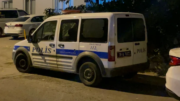 Küçük Çocuk Tartıştığı Üvey Babasını Bıçakladı