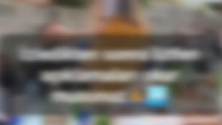 Küçük kızın alkollü masada oynatıldığı olayda 2 kişi yakalandı