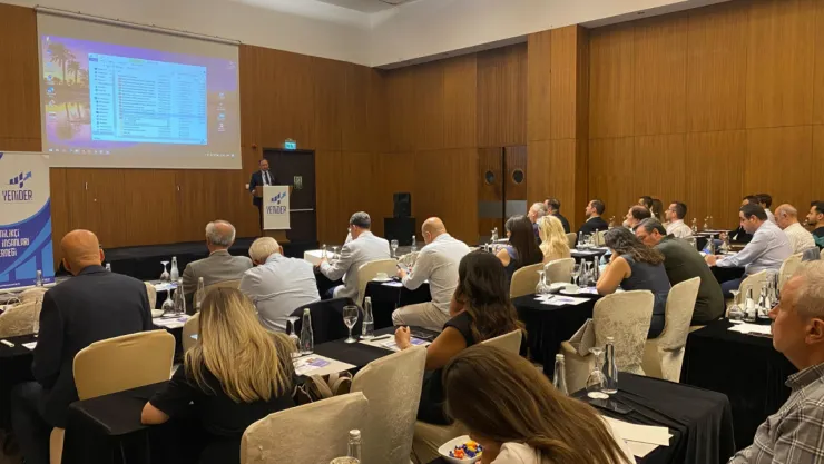 'Küresel Gelişmeler ve Türkiye Ekonomisi' semineri düzenlendi