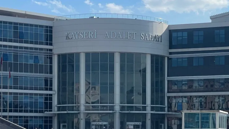 Markette yağmadan hakkında dava açılan sanığın yargılanmasına başlandı