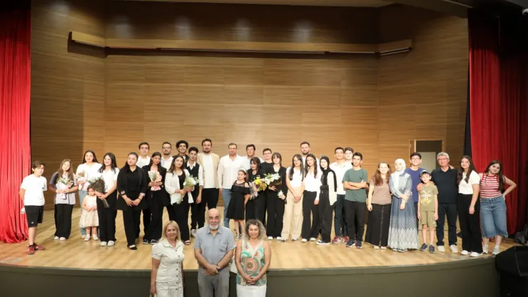 Mektep Melikgazi kapsamında 'Perde Arkası' adlı oyun sahnelendi