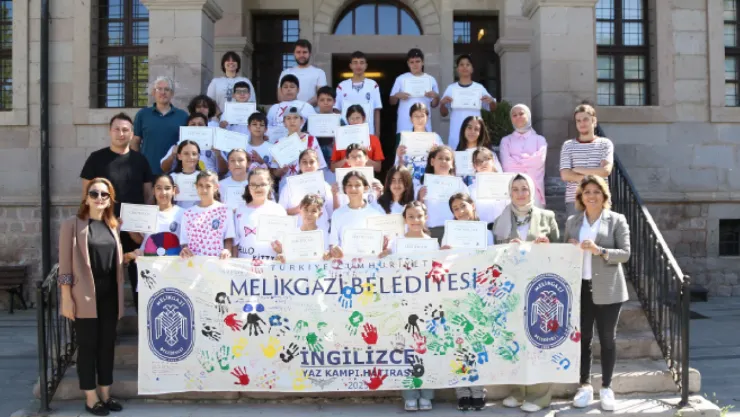 Melikgazi'de İngilizce Yaz Kampı Başarıyla Tamamlandı