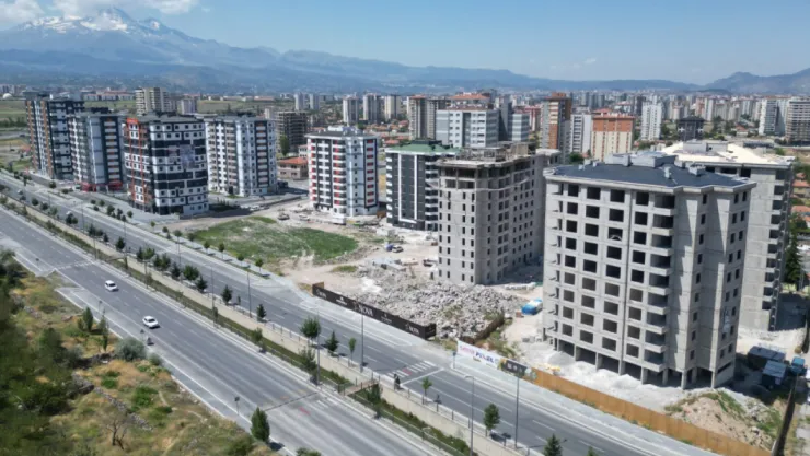 Melikgazi'de Kentsel Dönüşüm Çalışmaları Hız Kesmeden Devam Ediyor