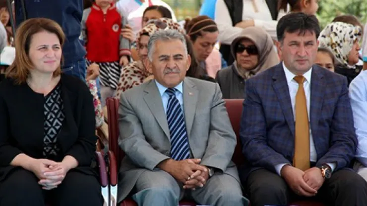 Melikgazi Belediyesi yaz okulları öğrencileri hünerlerini sergiledi