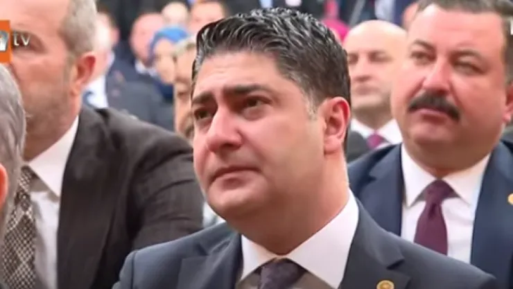 MHP Grup toplantısında, İsmail Özdemir gözyaşlarına boğuldu