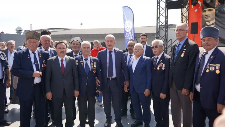 Milletvekili Akar, 'Teröristler ya gömülecek ya da teslim olacaklar'