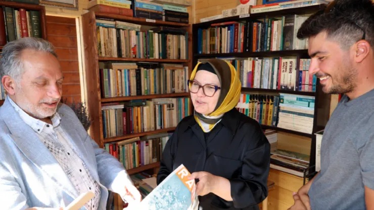 Milletvekili Böhürler'den 'Sahaflar Çarşısı' ve Gelinlik Evi'ne tam not