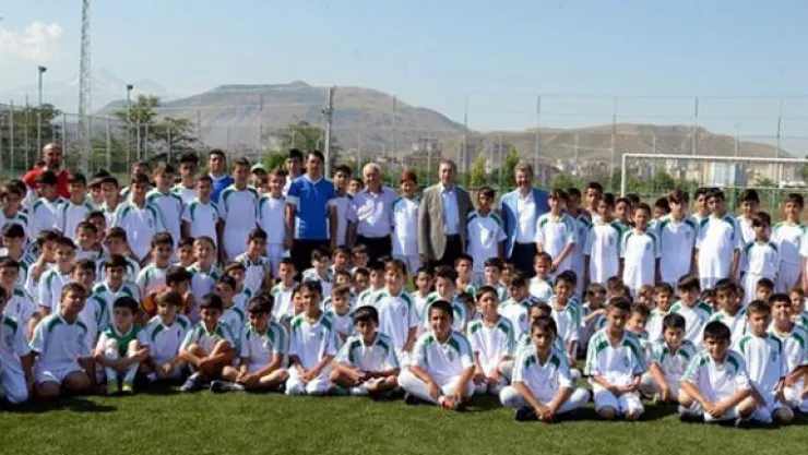 Milletvekili Doğan Kayseri Şeker Yaz Kursları'nı ziyaret etti