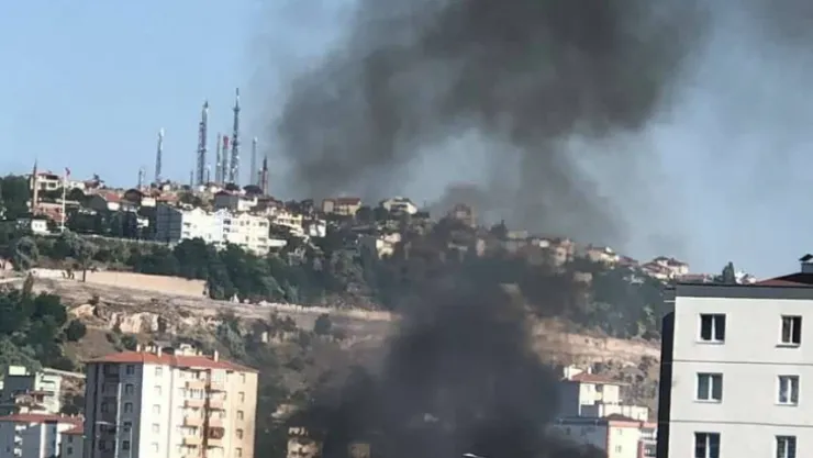 Mimsin'de inşaat malzemeleri alev aldı