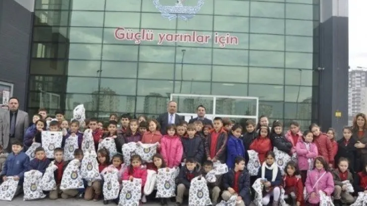 Minik Öğrencilerden Gençlik Hizmetleri Ve Spor İl Müdürlüğü'ne Ziyaret 