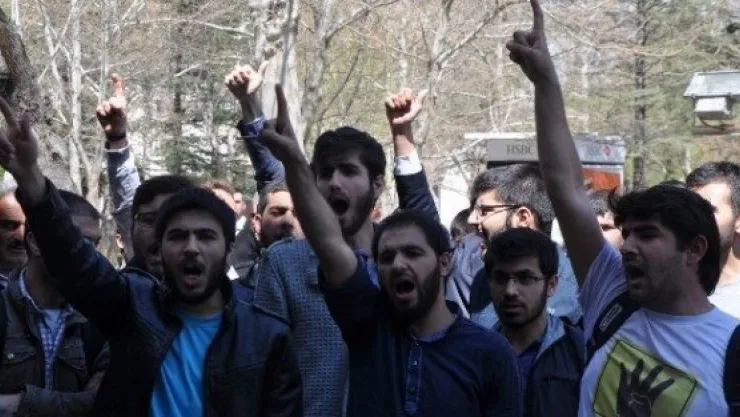 Mısır'da 529 Kişi Hakkında Verilen İdam Kararına Tepkiler Devam Ediyor 