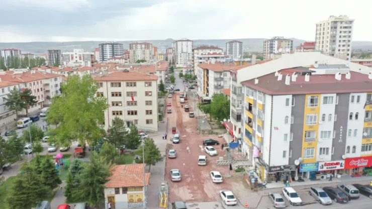 Mithatpaşa Mahallesi'nin 7 noktasında yenileme çalışması başladı