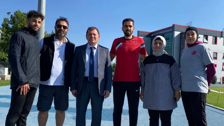 Müdür Kabakcı, 'İstiklal Marşımızı tüm dünyaya dinletecek sporcumuza başarılar diliyorum'