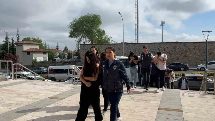 Nevşehir'deki dolandırıcılık operasyonunda 5 tutuklama