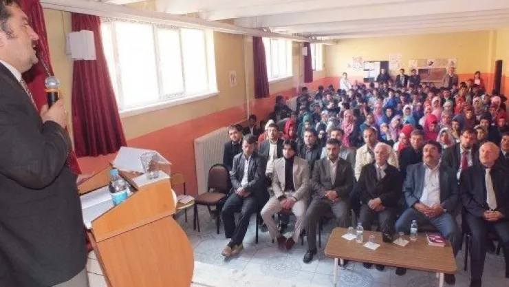 Öğrencilere Öz Güven Konferansı