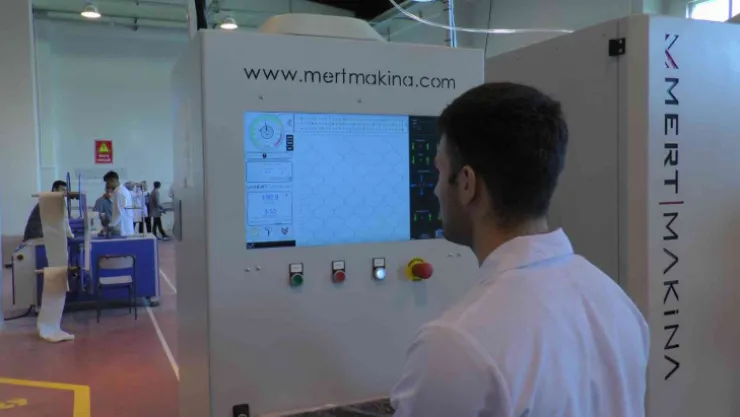 Öğrencilerin ürettiği yataklar kendi markaları ile banttan çıkacak