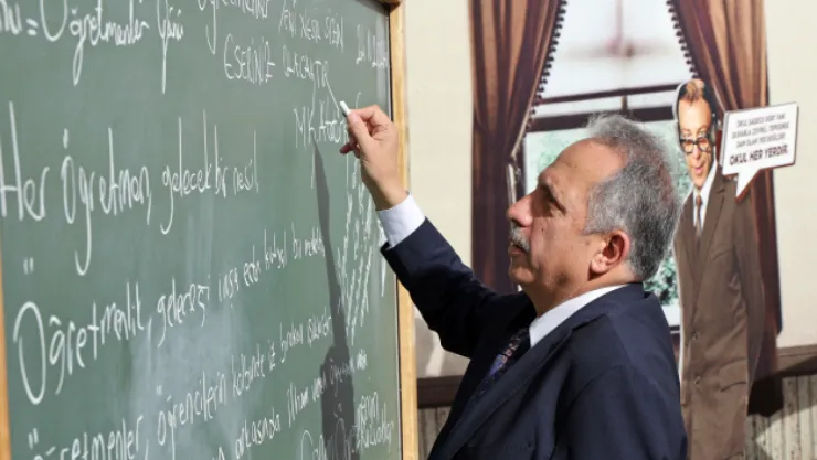 Öğretmen Başkandan Önemli Mesaj: 'Bu meslek insan yetiştirme sanatı'