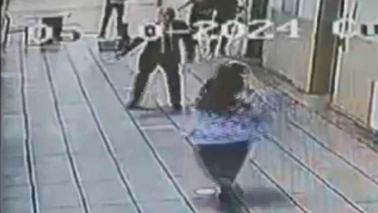 Okul hizmetlisinden müdür yardımcısına şiddet
