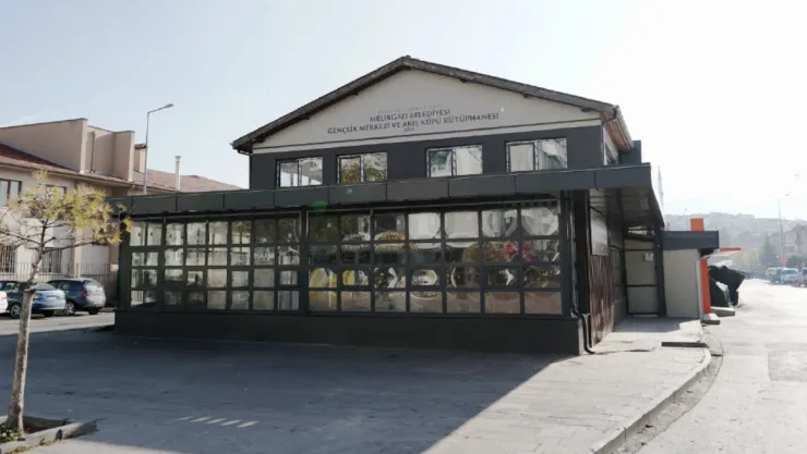 Osmanlı Mahallesi'nde Gençlik Merkezi ve Kütüphane Yakında Hizmete Açılıyor