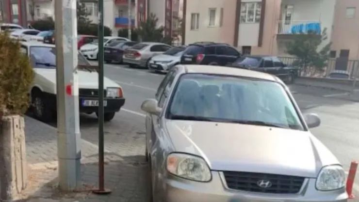Otobüs durağını işgal eden araca 993 TL ceza