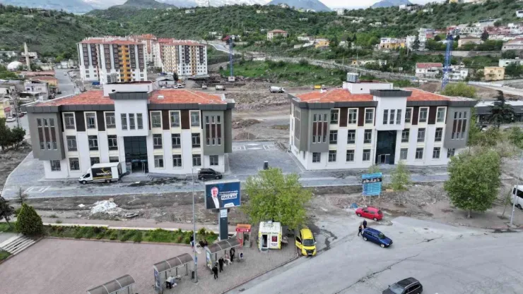 Özdoğan yeni hizmet binasını inceledi