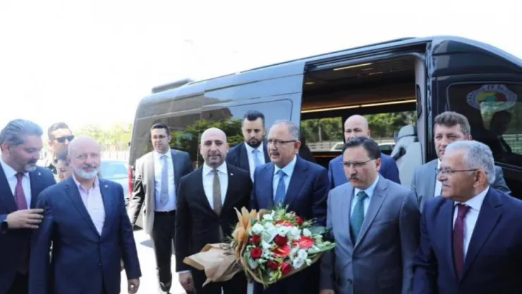 Özhaseki: 'Dünyayı en az kirleten ülkelerin başındayız'