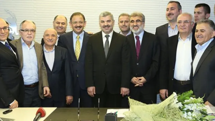 Özhaseki görevi Çelik'e devretti