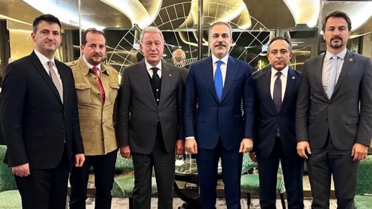 Paris'te Diplomasi ve İşbirliği Temasları: Hulusi Akar'dan Fransa'da Yoğun Görüşme Trafiği