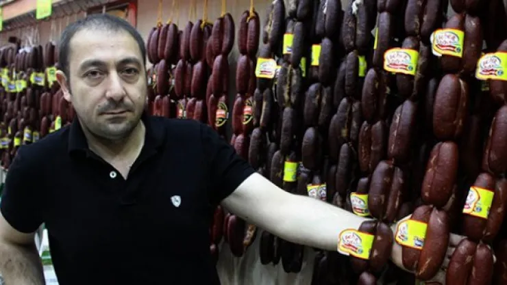 Pastırma ve sucukçuları 'kurban' vurdu
