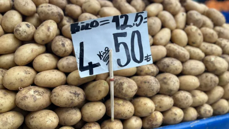 Sebze Meyve pazarında fiyatlar 10-15 TL bareminde